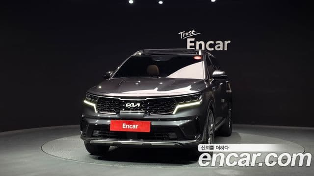 Kia Sorento 2023 — ფოტო 3/20