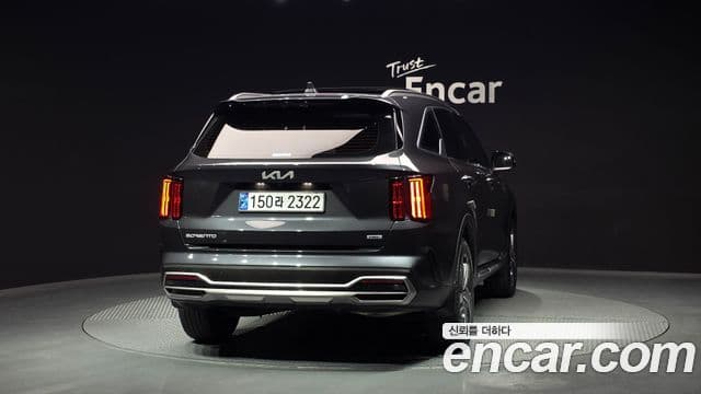 Kia Sorento 2023 — ფოტო 4/20