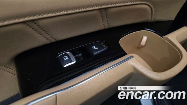 Kia Sorento 2023 — Photo 18/36