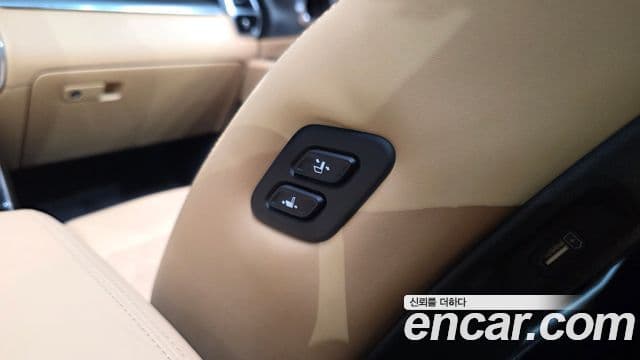 Kia Sorento 2023 — Photo 14/36