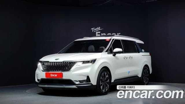 Kia Carnival 2021 — ფოტო 1/20