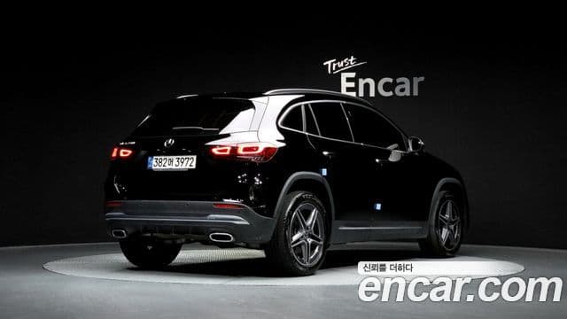 Mercedes-Benz GLA-Class 2020 — Фото 1/20
