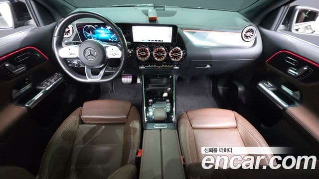 Mercedes-Benz GLA-Class 2020 — Фото 9/20