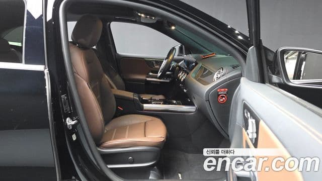 Mercedes-Benz GLA-Class 2020 — Фото 10/20