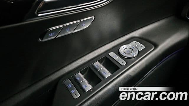 Genesis GV80 2021 — Photo 23/33