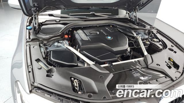 BMW 5 Series 2019 — ფოტო 6/20