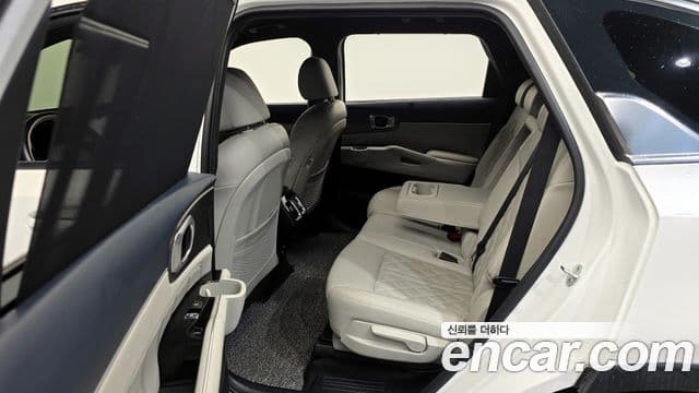 Kia Sorento 2022 — Фото 12/20