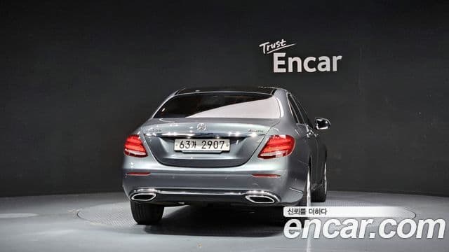 Mercedes-Benz E-Class 2018 — Şəkil 4/20