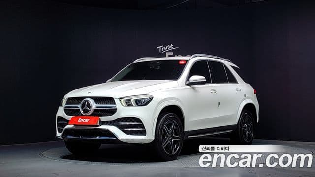 Mercedes-Benz GLE-Class 2019 — ფოტო 1/20