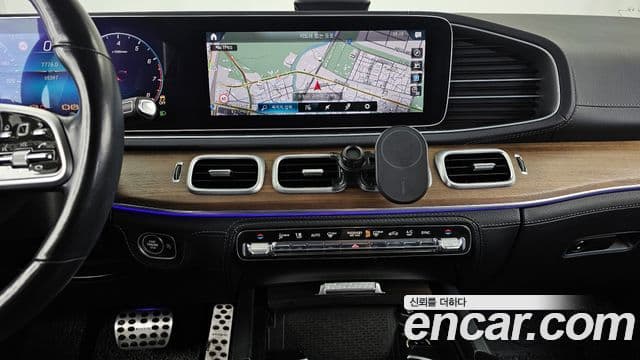 Mercedes-Benz GLE-Class 2019 — ფოტო 14/20
