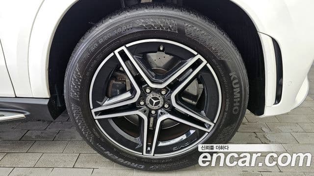 Mercedes-Benz GLE-Class 2019 — ფოტო 32/34