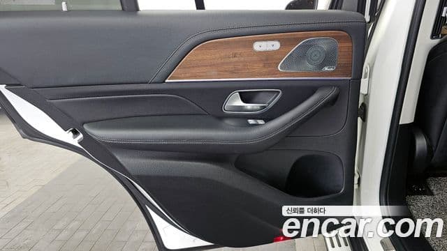 Mercedes-Benz GLE-Class 2019 — ფოტო 10/34