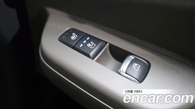 Kia Carnival 2024 — Şəkil 18/20