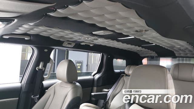 Kia Carnival 2024 — Şəkil 19/20