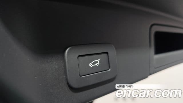 Land Rover Range Rover Evoque 2025 — ფოტო 20/20
