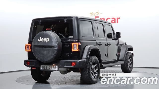 Jeep Wrangler 2018 — ფოტო 1/20