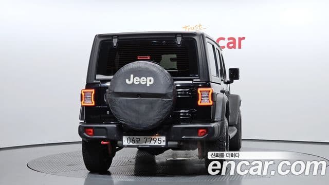 Jeep Wrangler 2018 — ფოტო 3/20