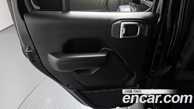 Jeep Wrangler 2018 — Photo 7/32