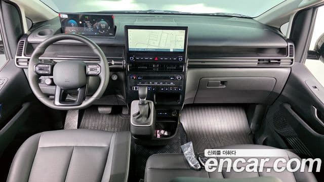 Hyundai Staria 2026 — фото 7 из 20