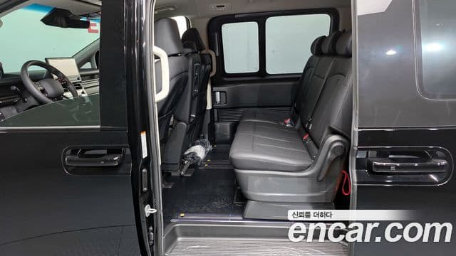 Hyundai Staria 2026 — фото 11 из 20