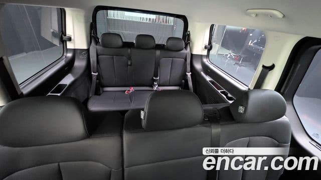 Hyundai Staria 2026 — фото 12 из 20