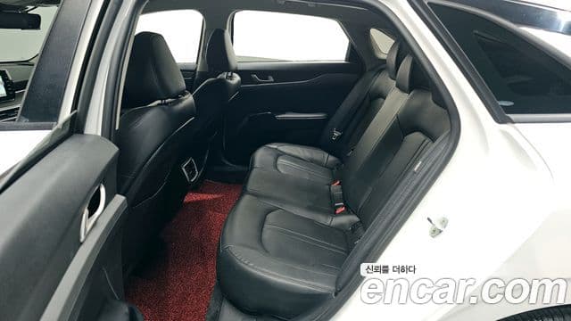 Kia K5 2022 — ფოტო 11/20