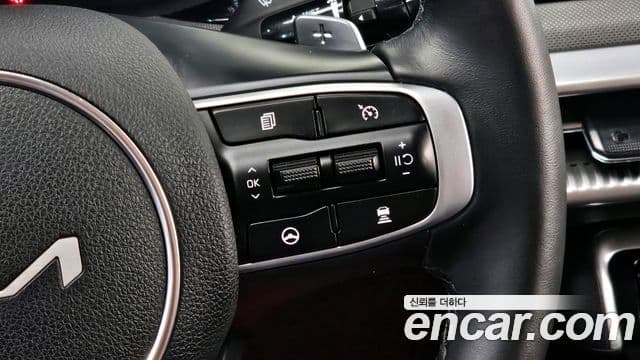 Kia K5 2022 — ფოტო 13/20