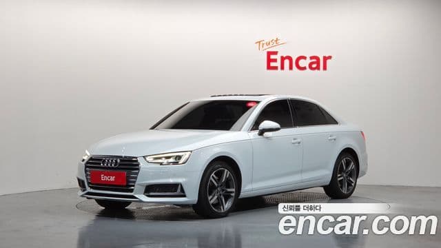 Audi A4 2019 — Photo 12/35