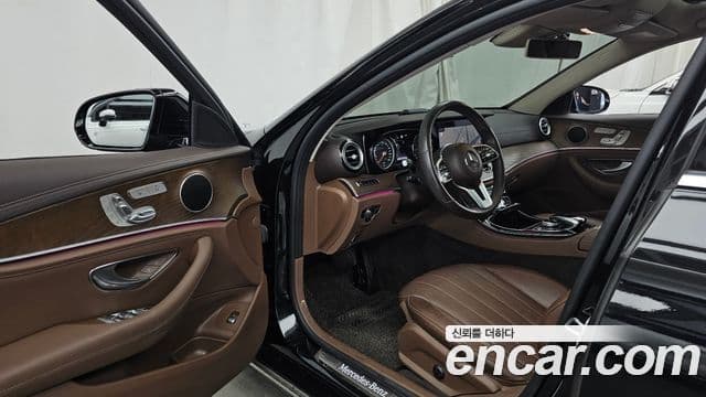 Mercedes-Benz E-Class 2020 — Şəkil 10/20