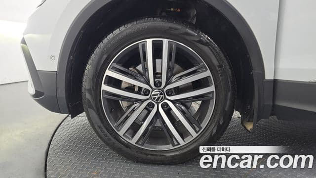Volkswagen Tiguan Allspace 2022 — Şəkil 5/20
