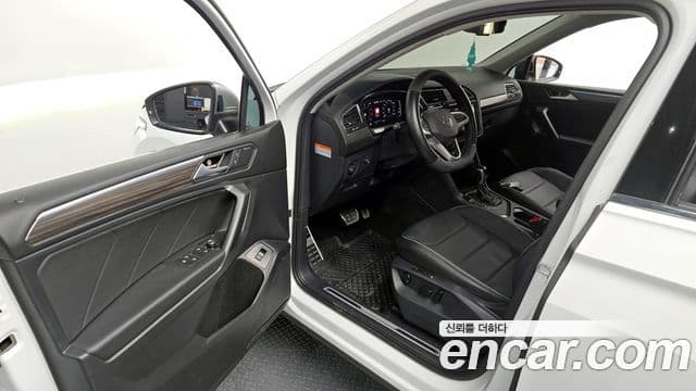 Volkswagen Tiguan Allspace 2022 — Şəkil 9/20
