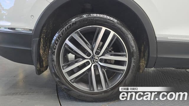Volkswagen Tiguan Allspace 2022 — Photo 12/31