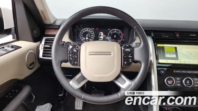 Land Rover Discovery 5 2019 — Şəkil 15/20