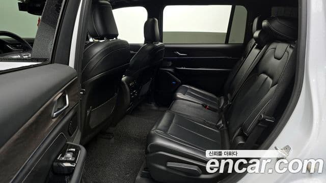 Jeep Grand Cherokee 2021 — Şəkil 14/28