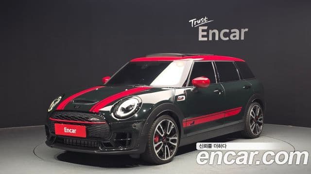 Mini Cooper S Clubman 2023 — ფოტო 1/20