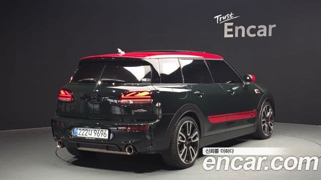 Mini Cooper S Clubman 2023 — ფოტო 2/20