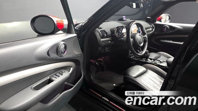 Mini Cooper S Clubman 2023 — ფოტო 10/20