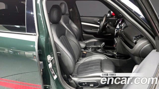 Mini Cooper S Clubman 2023 — Photo 25/31