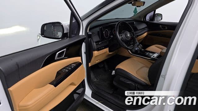 Kia Carnival 2021 — Şəkil 10/20
