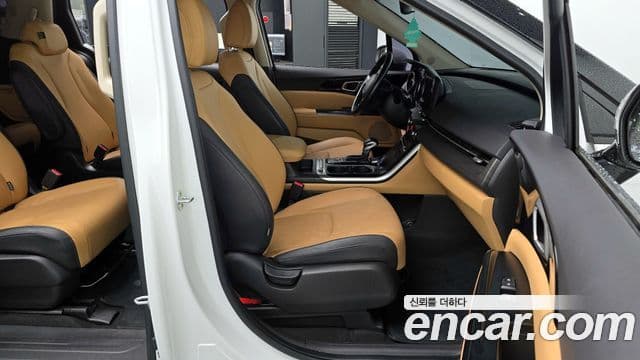 Kia Carnival 2021 — Şəkil 12/20