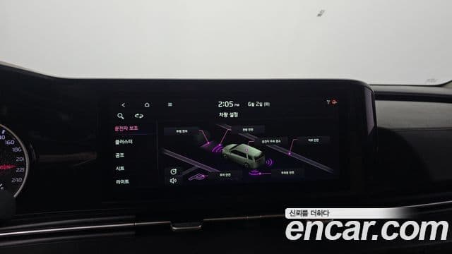 Kia Carnival 2021 — Şəkil 16/20
