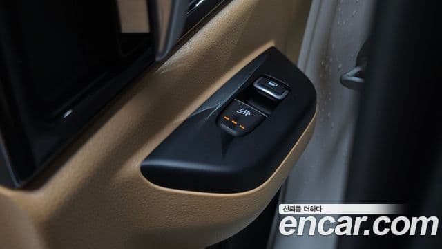 Kia Carnival 2021 — Şəkil 18/20