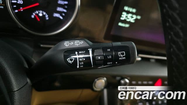 Kia Carnival 2021 — Şəkil 19/20