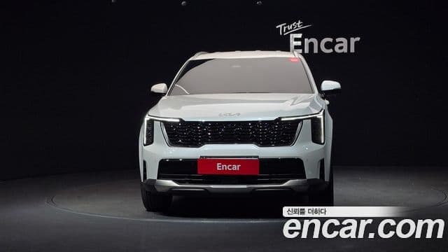 Kia Sorento 2023 — Фото 3/20