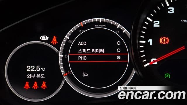 Porsche Cayenne 2023 — Photo 29/34