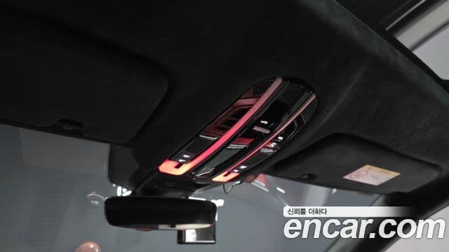 Porsche Cayenne 2023 — Photo 23/34