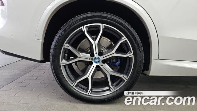 BMW X5 2022 — ფოტო 5/20