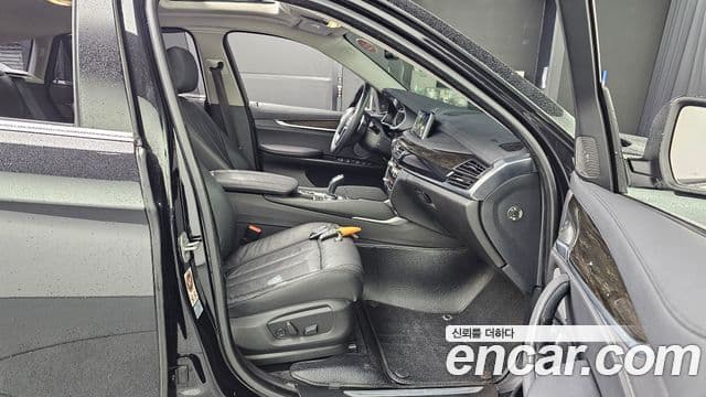 BMW X6 2018 — Şəkil 12/20