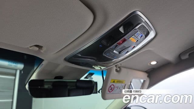 Genesis Electrified G80 2022 — ფოტო 17/20