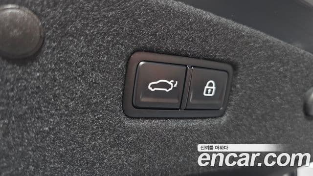Kia K8 2025 — Photo 10/34